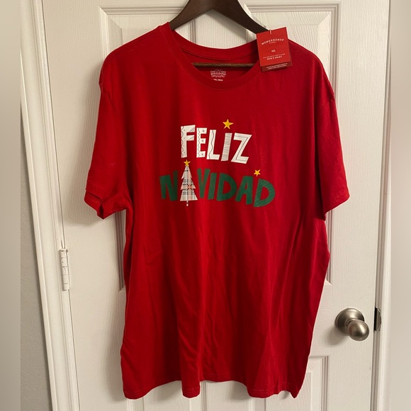 NWT Men’s Christmas Top Size XXL - Picture 1 of 3